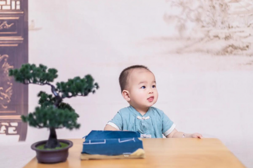 江苏三个月宝宝抬头不稳 江苏三个月宝宝抬头不稳